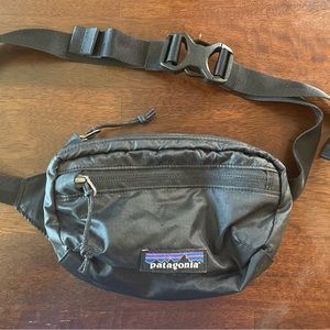 Patagonia lightweight travel mini hip pack black Fannypack